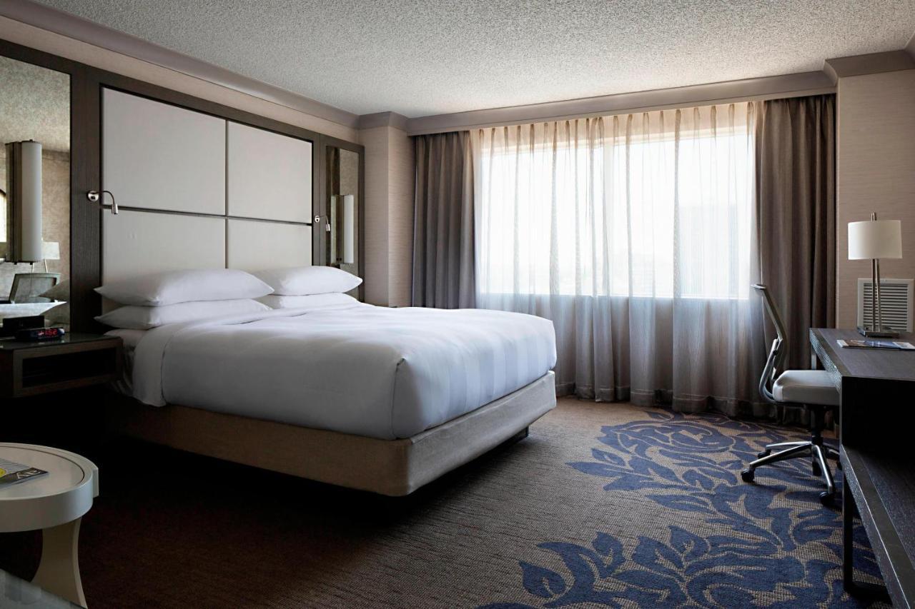 Little Rock Marriott Hotel Exterior photo