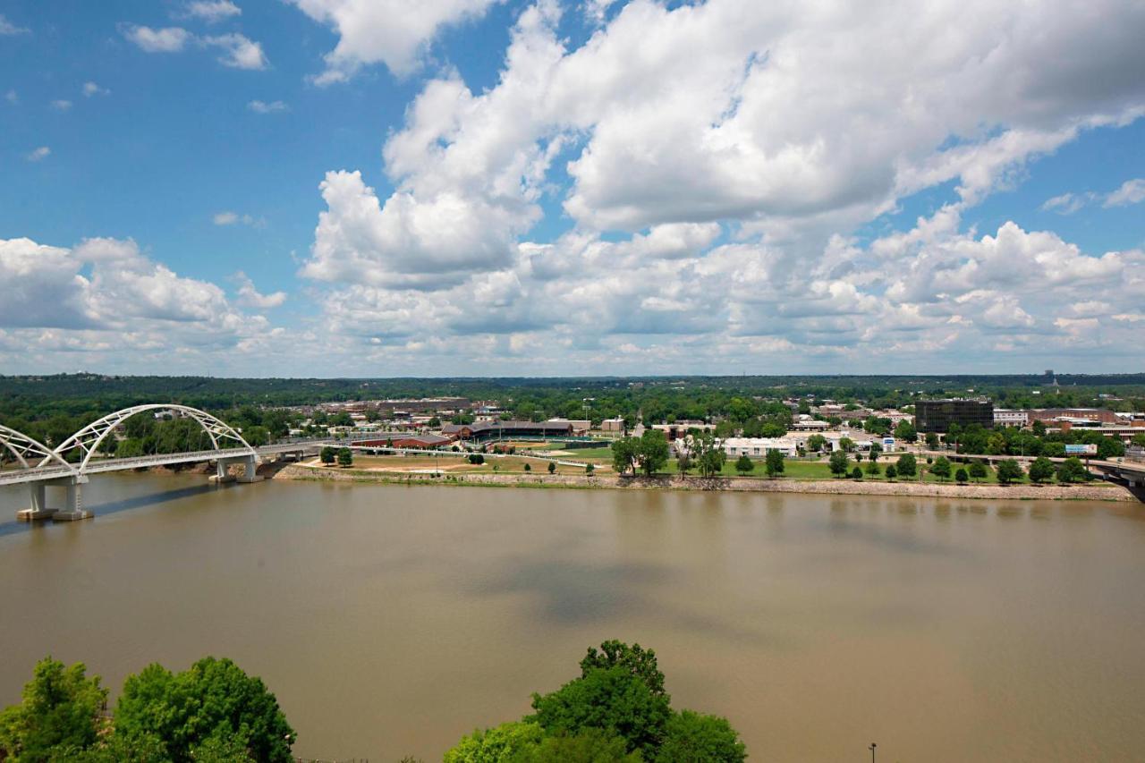Little Rock Marriott Hotel Exterior photo