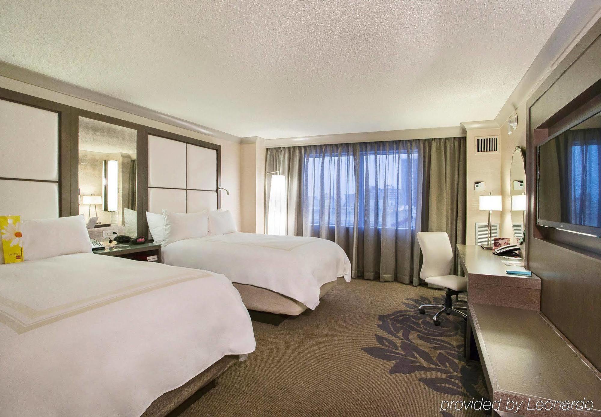 Little Rock Marriott Hotel Exterior photo