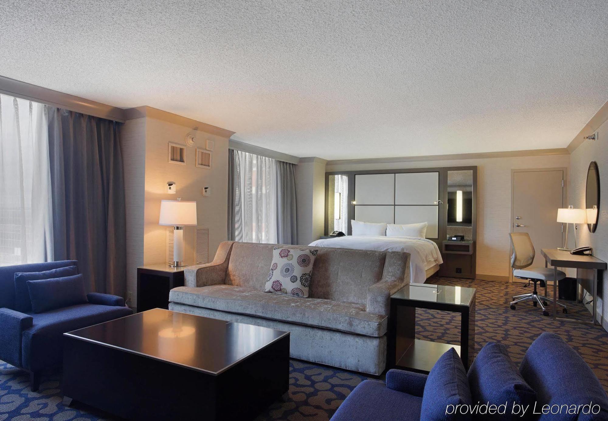 Little Rock Marriott Hotel Exterior photo