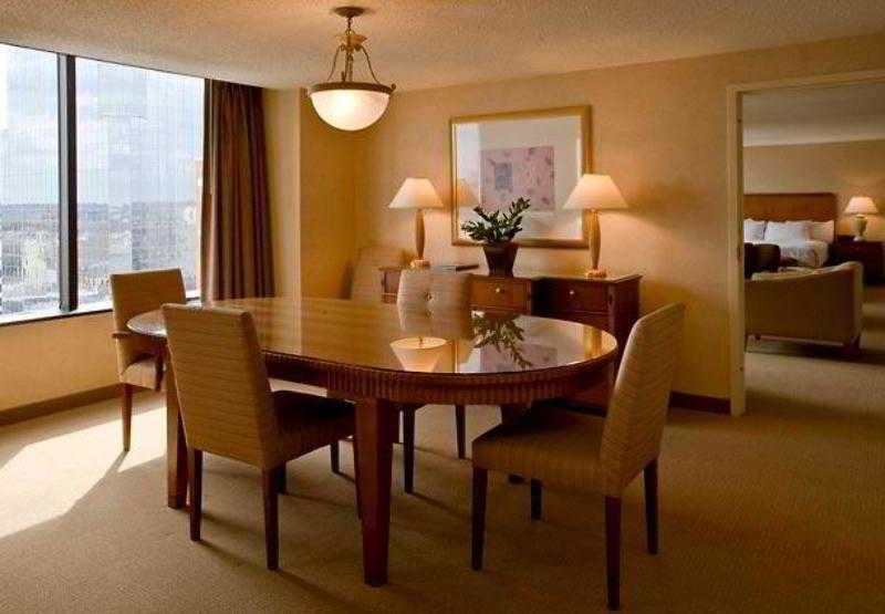 Little Rock Marriott Hotel Exterior photo